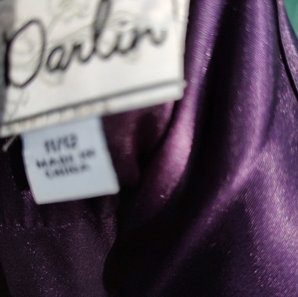 Beautiful feather and Rhinestone Dress - Picture 6 of 11